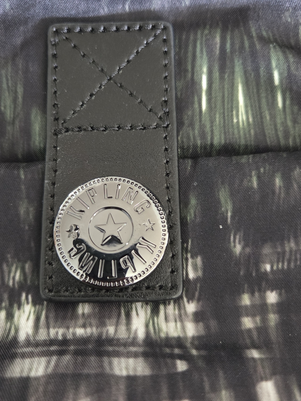 Kipling Tote - Picture 6 of 9